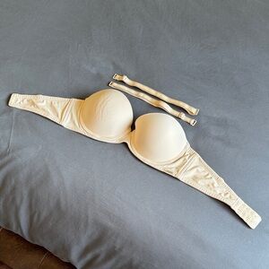 🟡SOLD🟡 BRAND NEW Beige Push Up Strapless Bra La Vie En Rose 34B